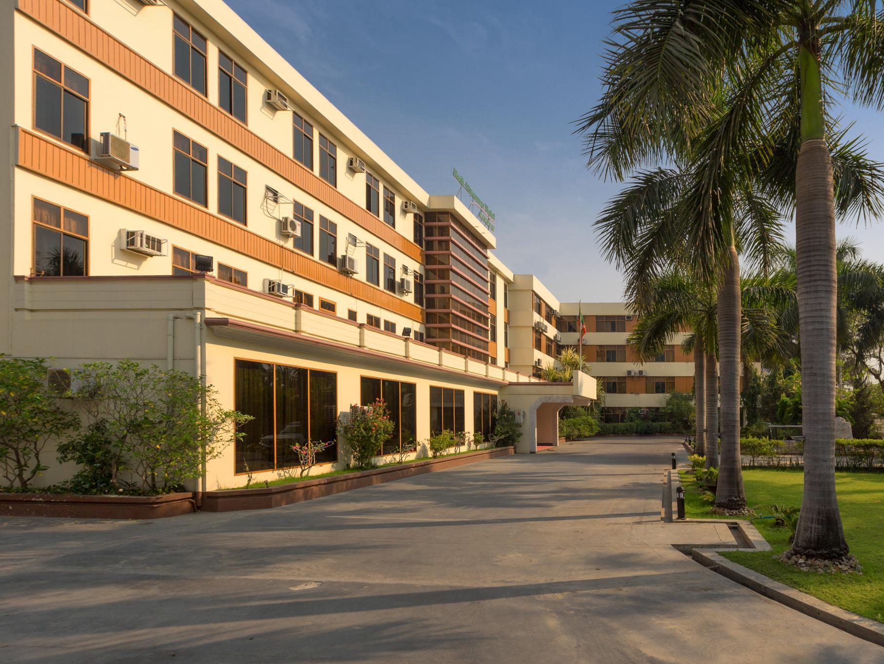 Nadi Myanmar Hotel Mandalay Esterno foto