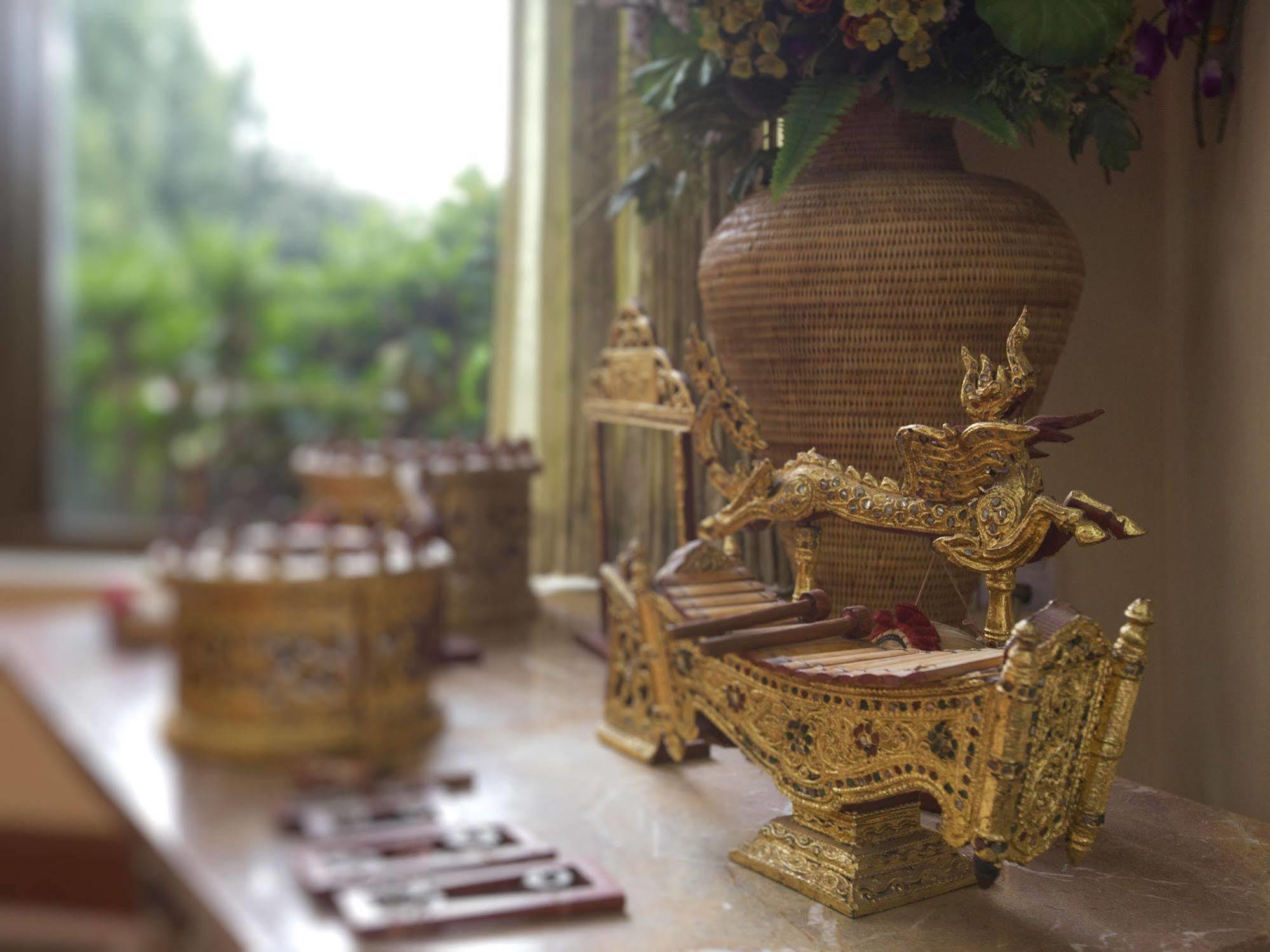 Nadi Myanmar Hotel Mandalay Esterno foto