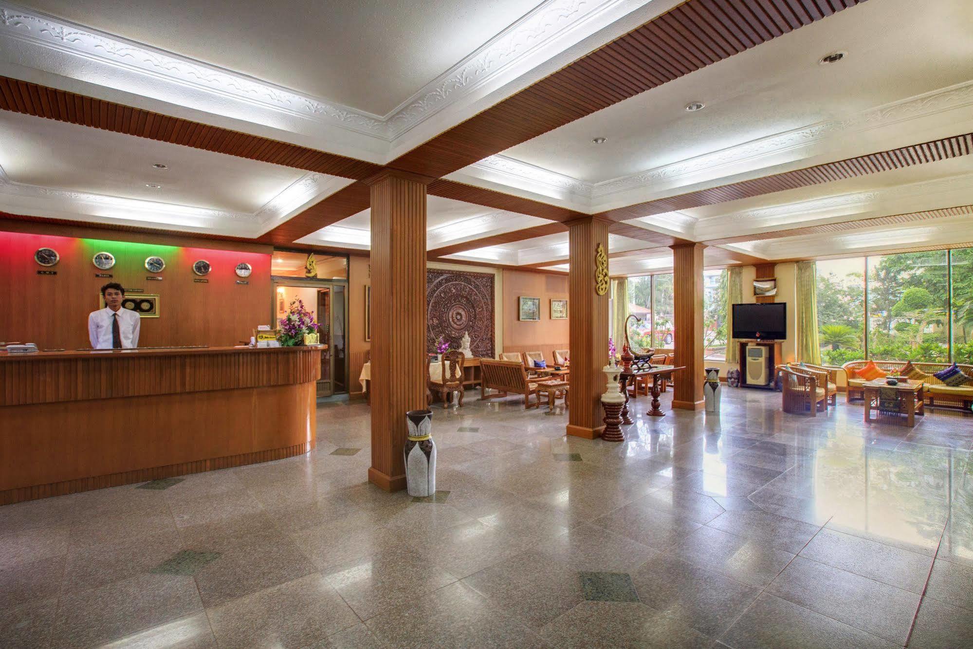 Nadi Myanmar Hotel Mandalay Esterno foto