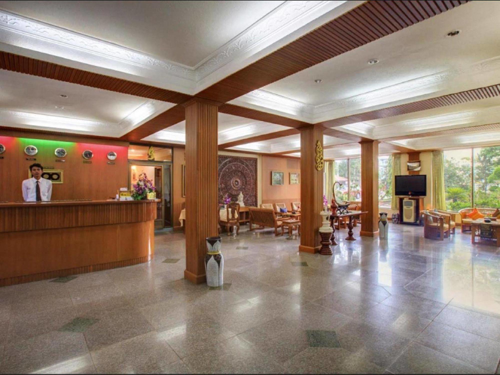 Nadi Myanmar Hotel Mandalay Esterno foto