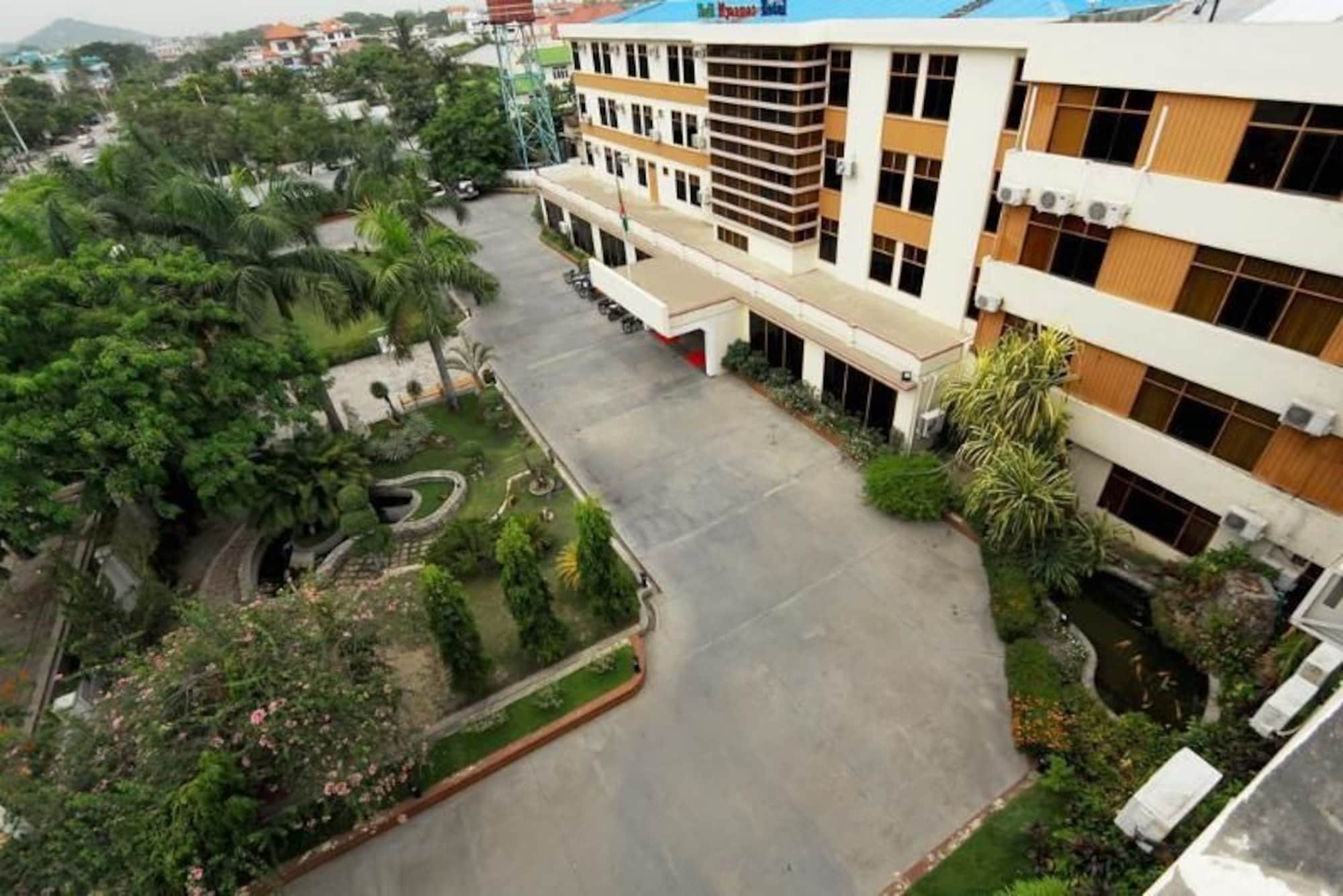 Nadi Myanmar Hotel Mandalay Esterno foto